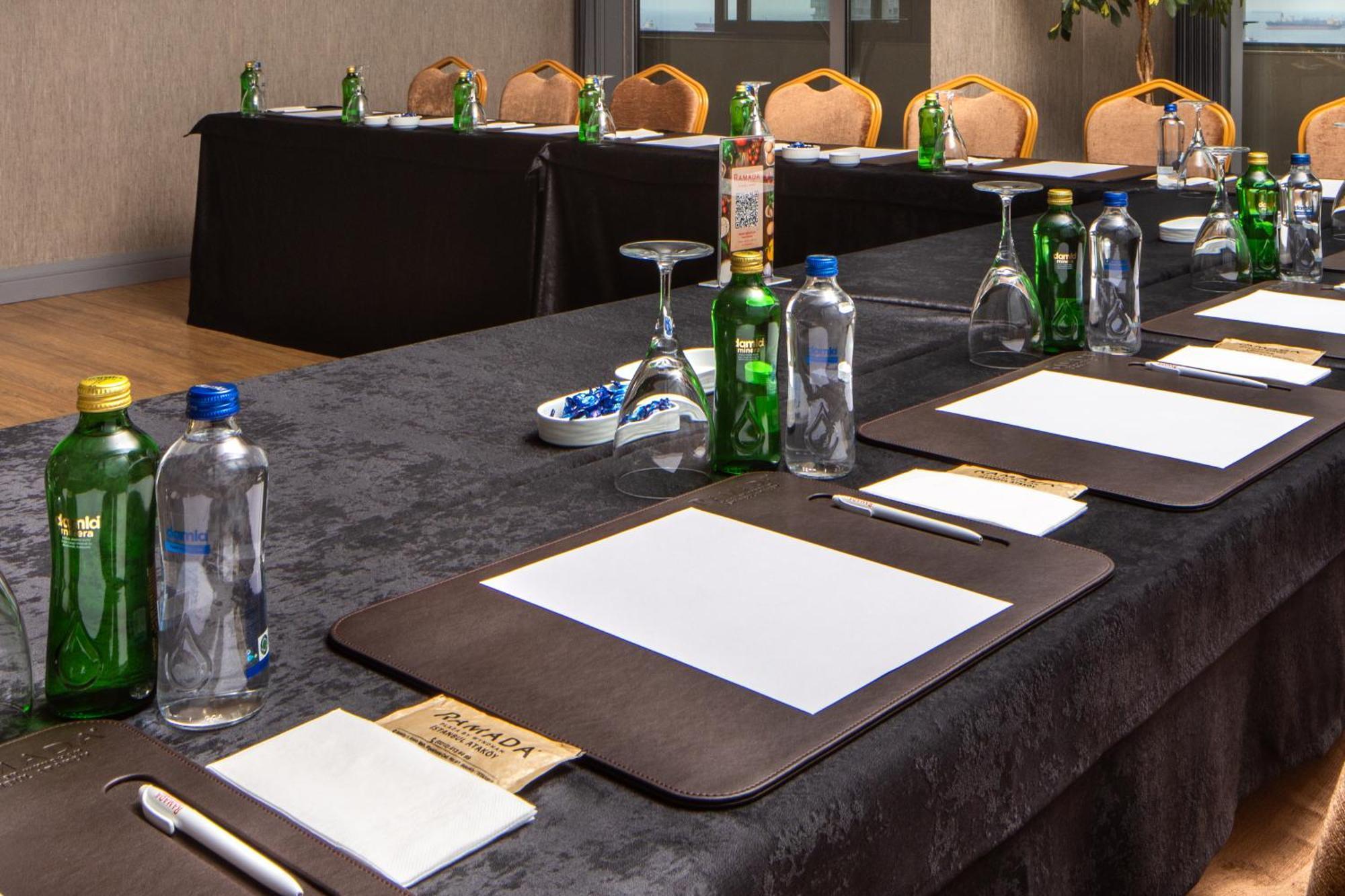 Hotel Ramada Plaza By Wyndham Istanbul Atakoy Esterno foto